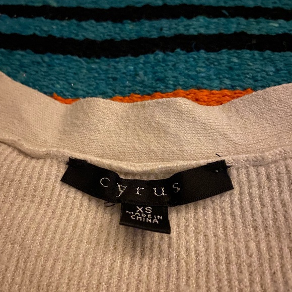 Cyrus White Button Up cardigan XS - Picture 5 of 6